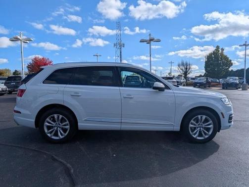 2019 Audi Q7 55 Premium