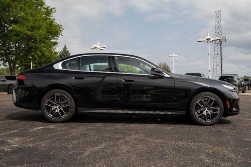 2026 BMW 530 i xDrive