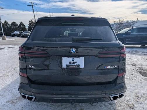 2024 BMW X5 M60i