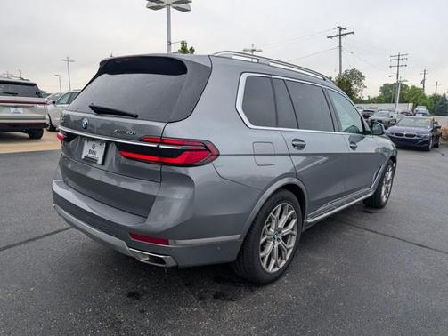 2024 BMW X7 xDrive40i