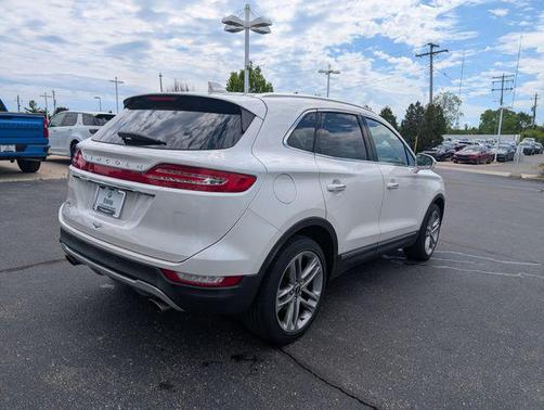 White Platinum Metallic Tri-Coat 2019 Lincoln MKC Reserve