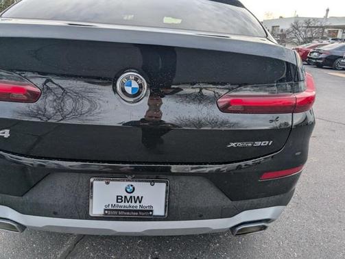 2022 BMW X4 xDrive30i