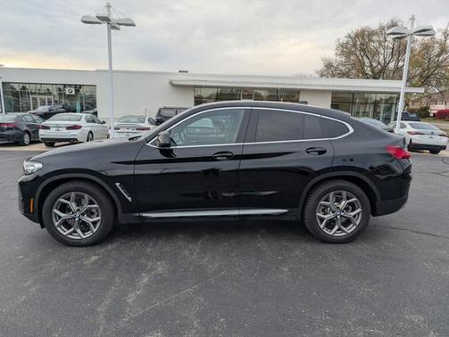 2022 BMW X4 xDrive30i