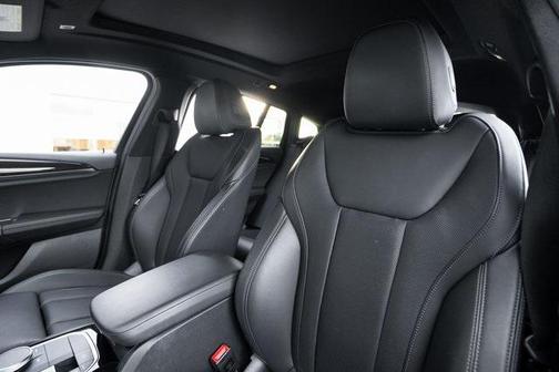 2022 BMW X4 xDrive30i