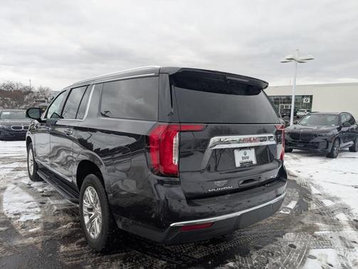2024 GMC Yukon XL SLT