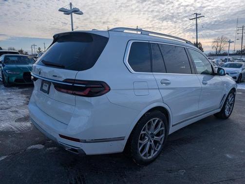 2023 BMW X7 xDrive40i