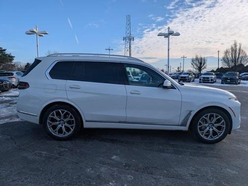 2023 BMW X7 xDrive40i