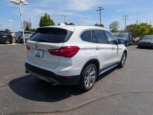Alpine White 2017 BMW X1 xDrive 28i