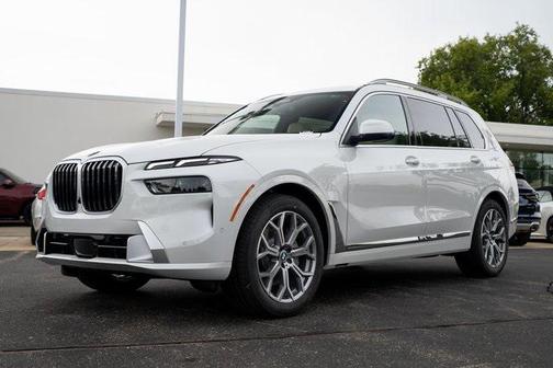 2026 BMW X7 xDrive40i