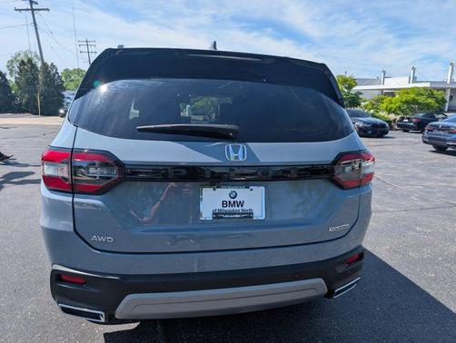 Gray 2024 Honda Pilot Touring 8-Passenger
