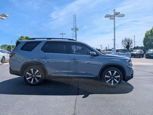 Gray 2024 Honda Pilot Touring 8-Passenger