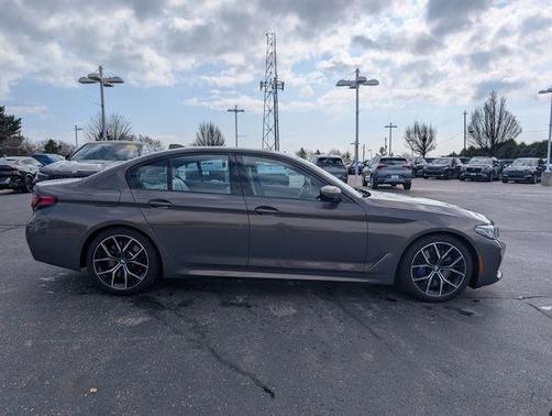 Alvite Grey Metallic 2023 BMW M550 i Xdrive