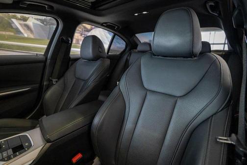 2023 BMW 330 xDrive