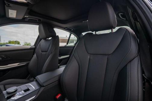 2025 BMW 330 i xDrive