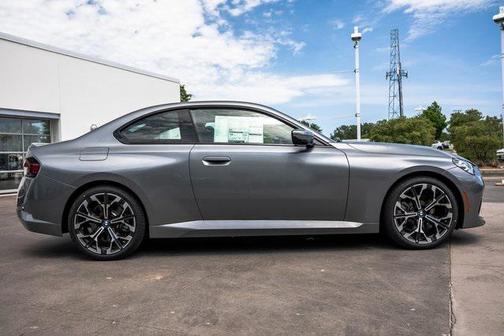 2025 BMW 230 i xDrive