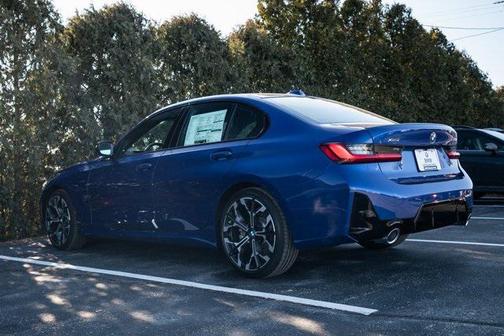 2025 BMW 330 i xDrive