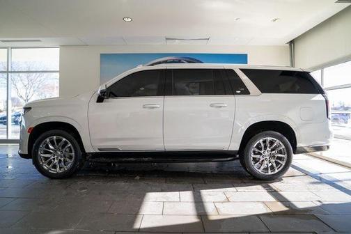 2023 Cadillac Escalade ESV Premium Luxury