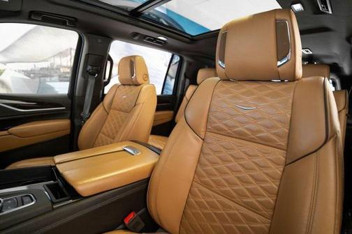 2023 Cadillac Escalade ESV Premium Luxury