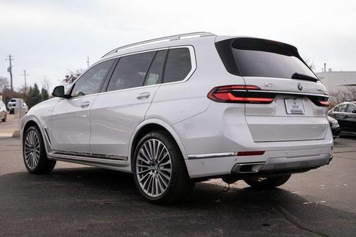 2024 BMW X7 xDrive40i