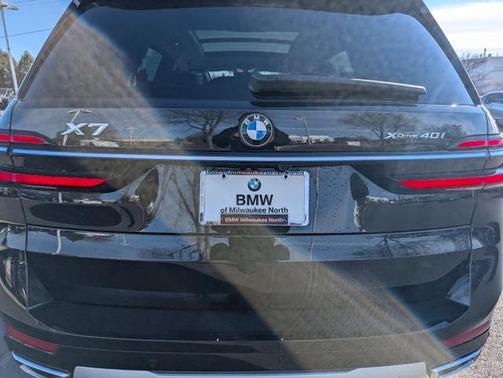 2025 BMW X7 xDrive40i