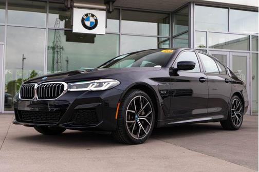 Jet Black 2023 BMW 530e Base