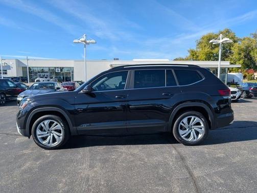 2021 Volkswagen Atlas 3.6L SE w/Technology