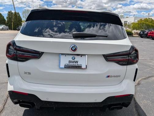 2023 BMW X3 M40i