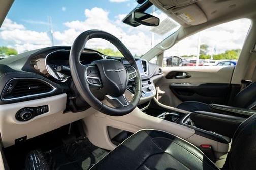 2022 Chrysler Pacifica Limited