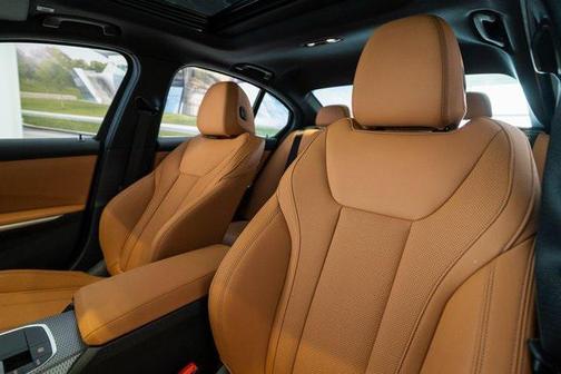 2026 BMW 330 xDrive NA
