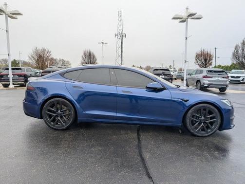 2022 Tesla Model S Plaid