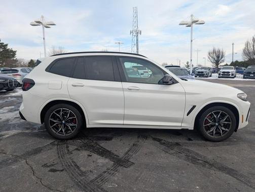 2023 BMW X3 M40i
