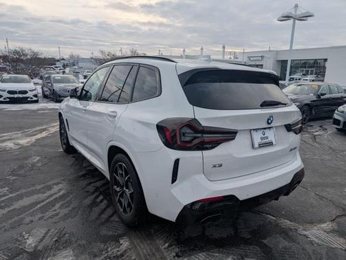 2023 BMW X3 M40i