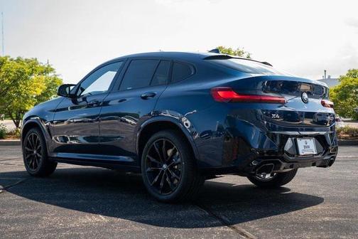 2025 BMW X4 M40i