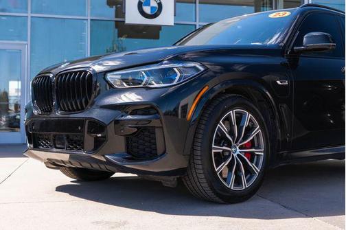 Black Sapphire Metallic 2023 BMW X5 PHEV xDrive45e