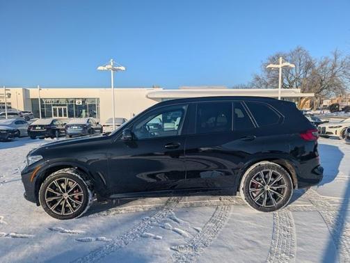2023 BMW X5 M50i