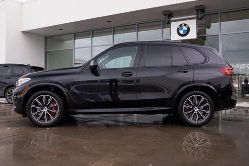 2023 BMW X5 M50i