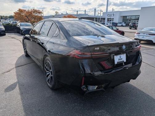 2025 BMW i5 xDrive40