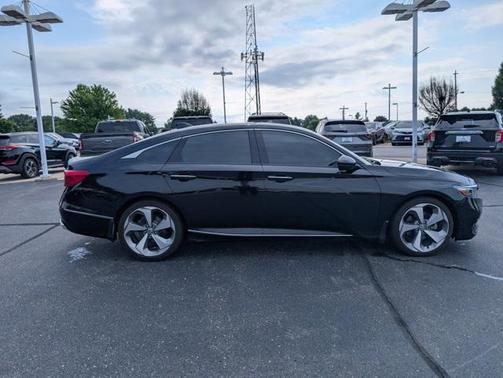 2019 Honda Accord Touring 2.0T