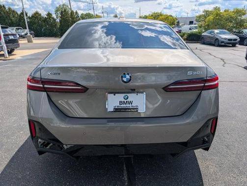 2024 BMW 530 i xDrive
