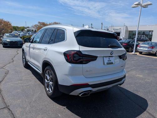 Mineral White Metallic 2023 BMW X3 xDrive30i