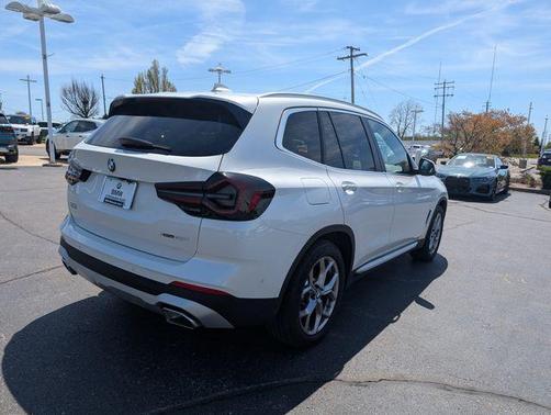 Mineral White Metallic 2023 BMW X3 xDrive30i