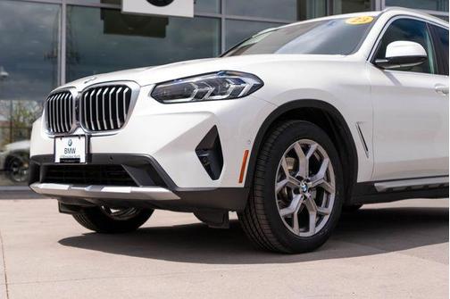 Mineral White Metallic 2023 BMW X3 xDrive30i