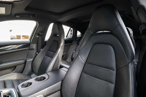 2018 Porsche Panamera 4S