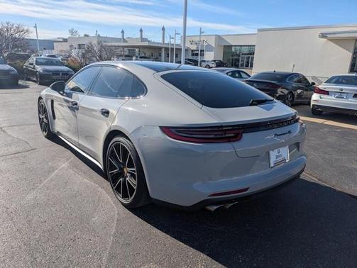 2018 Porsche Panamera 4S