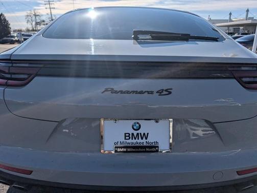 2018 Porsche Panamera 4S