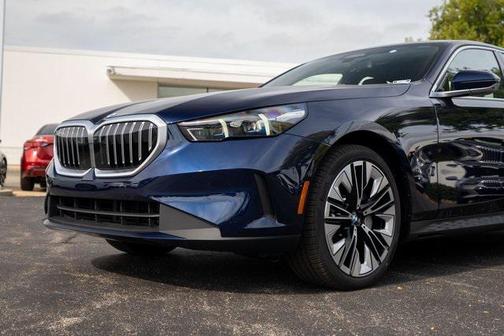 2026 BMW 530 i xDrive