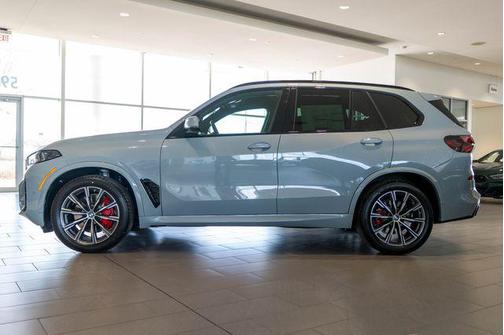 Brooklyn Grey Metallic 2026 BMW X5 xDrive40i