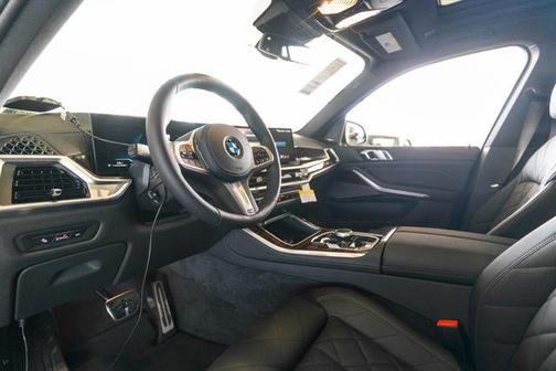 Brooklyn Grey Metallic 2026 BMW X5 xDrive40i