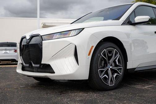 2026 BMW iX xDrive45