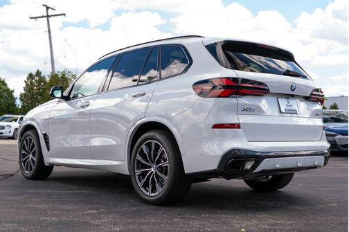 Alpine White 2026 BMW X5 xDrive40i